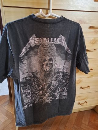 Camiseta Metallica gris