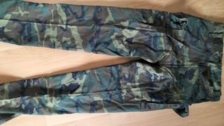 Pantalones camuflaje militar