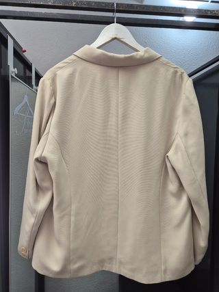 Blazer Dados, Talla 50