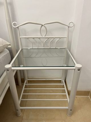 Cama blanca metal 180x200cm, somier y mesitas