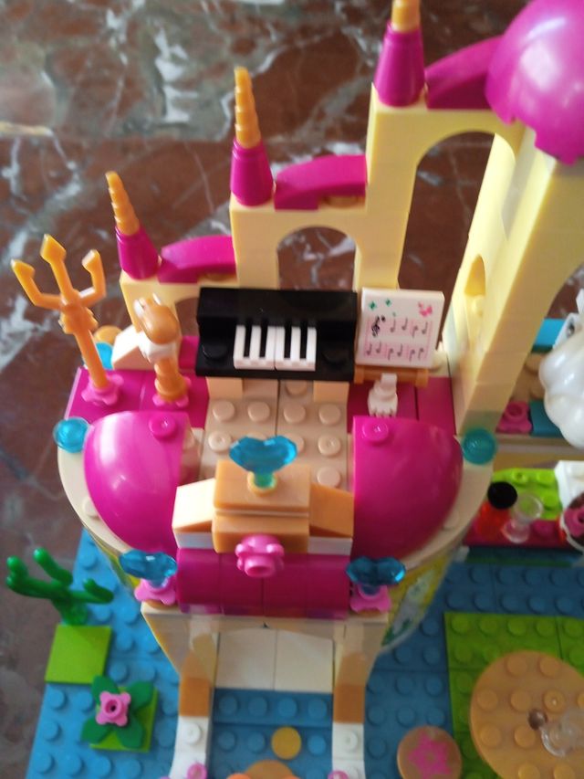 Castillo tipo Lego de Ariel, La sirenita