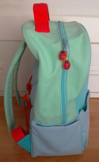 Mochila infantil escolar para el colegio.