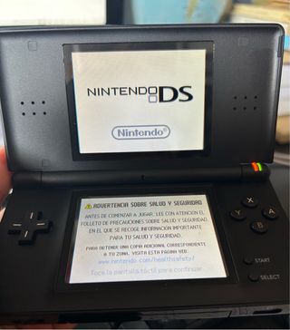 Nintendo DS Lite negra. 
SOLO VENTA EN PERSONA.