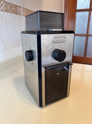 Molinillo café de muelas marca Delonghi