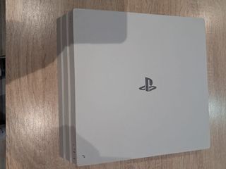 PS4 (PlayStation 4) Bianco + 2 controller
