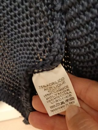 Chaqueta azul calada