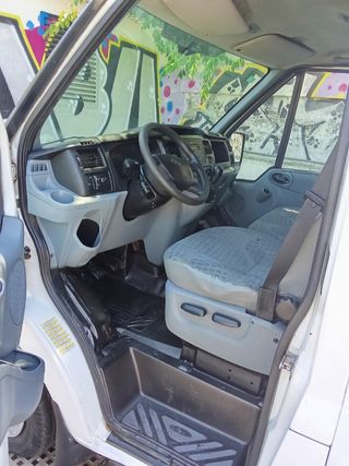 Ford Transit 2012