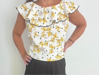 Top Zara flores amarillas