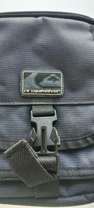 Bandolera Quiksilver azul marina
