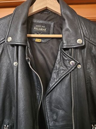 Cazadora cuero Pull&Bear negra - L