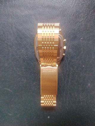 Reloj Citizen dorado años 80 híbrido analóg. digi.