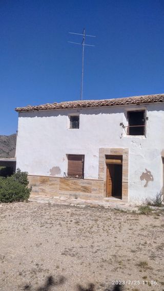 Casa rural con terrenos