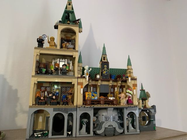 Lego Hogwarts: Castillo + Baño 