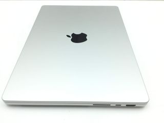 portatil apple apple macbook pro m4 10-core 14 (10gpu) (2024) (a3112)