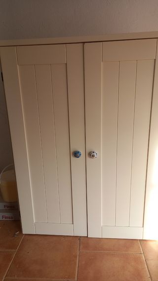 Escritorio con armario superior Ikea blanco