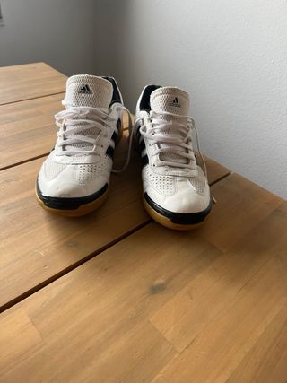 Zapatillas Adidas Spezial blancas