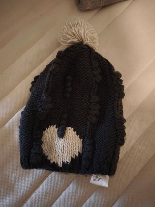 Gorro invierno mujer blanco-negro