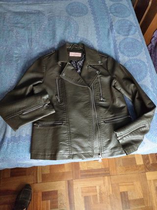 Cazadora cuero verde militar