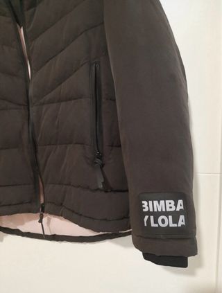 Abrigo de plumón Bimba y Lola negro