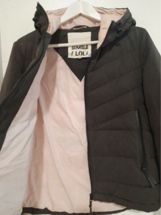 Abrigo de plumón Bimba y Lola negro