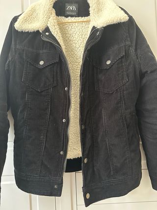 Cazadora Zara pana negra talla S