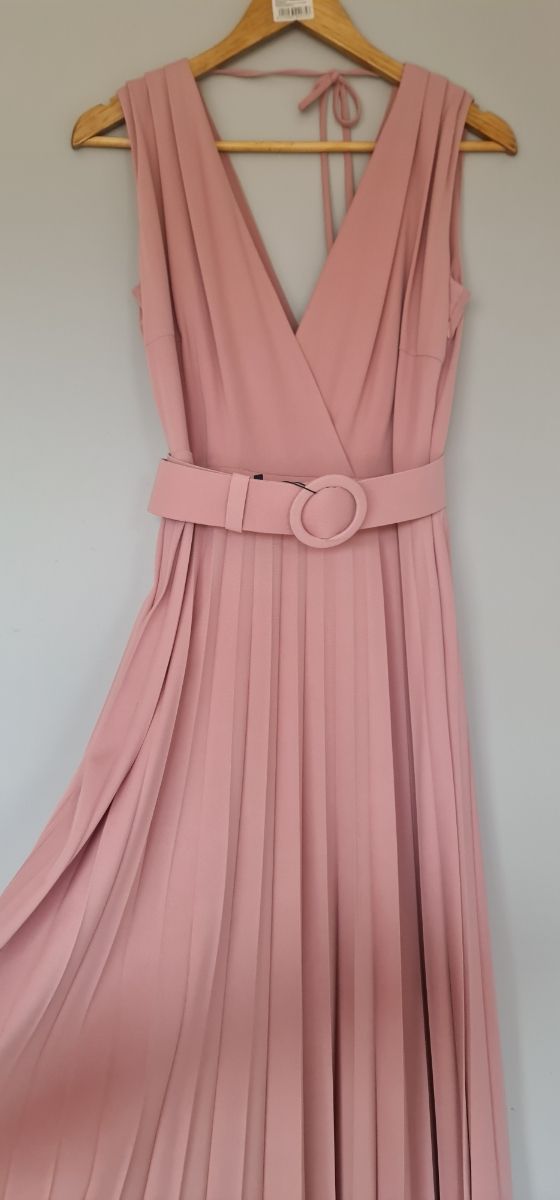 Vestido largo plisado rosa