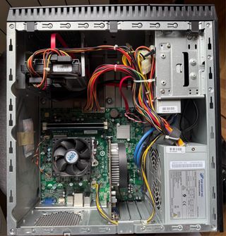 Torre PC sobremesa