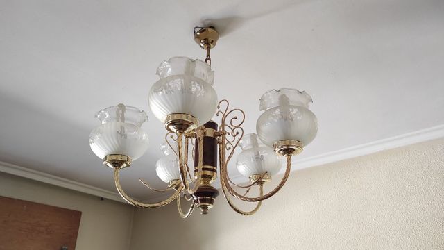 Lampada da soffitto antica in oro a 5 luci