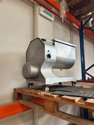 Amasadora Mainca industrial