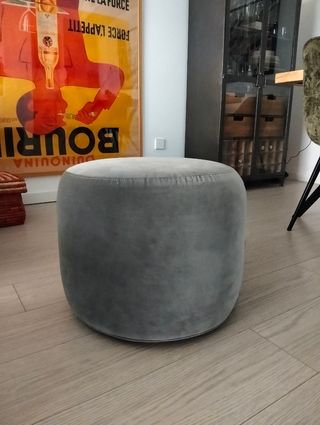 Puf terciopelo gris IKEA