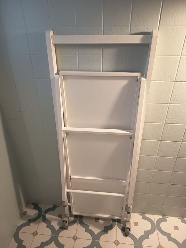 Carrito camarera blanco madera.