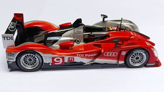 Audi R15 TDI 2010 Bernhard Winner Le Mans 1:43 