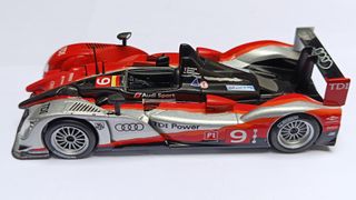 Audi R15 TDI 2010 Bernhard Winner Le Mans 1:43 