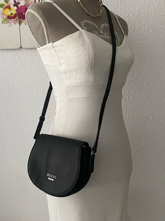 Bolsito Guess negro