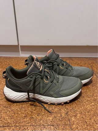 Zapatillas New Balance 410 v7 - Verde Oliva
