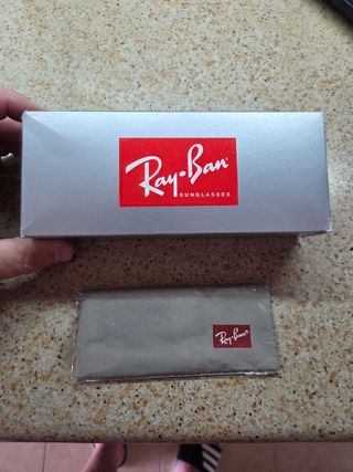 Ray-Ban Ferrari