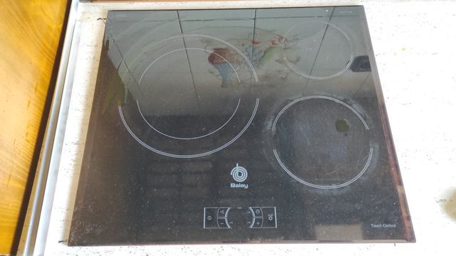 Piano cottura in vetroceramica Balay 3EB712LP usato