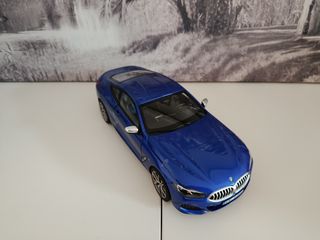 BMW 850 M 1:18