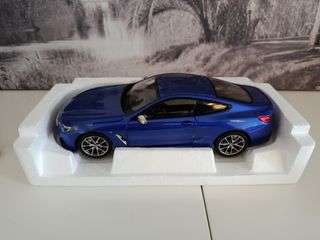 BMW 850 M 1:18