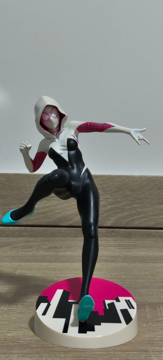 Figura Spider-Gwen Bishoujo