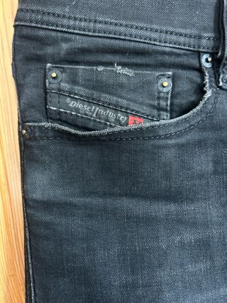 Vaqueros Diesel Tepphar negros, talla S