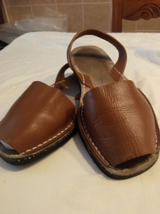 Sandalias Piel Marrón menorquinas
