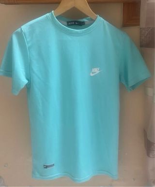 Camiseta Nike turquesa talla M