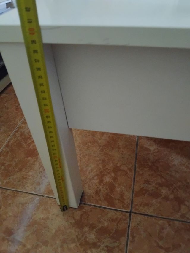 Mesa blanca de madera - 50cm