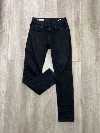 Vaqueros Zara negros slim fit talla 36