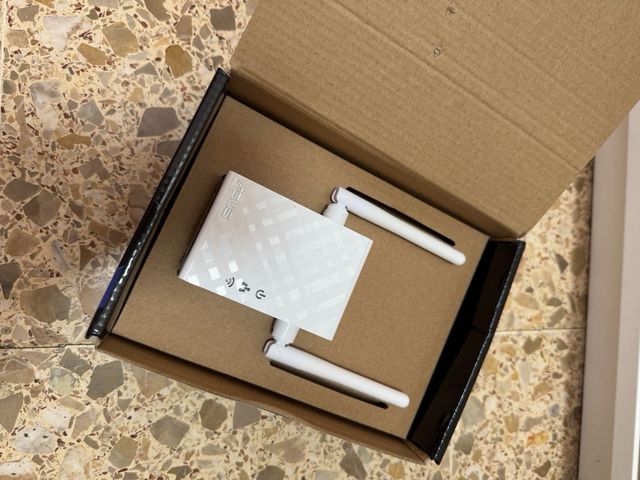 Repetidor Wifi Asus RP-N12 (Wireless-N300)