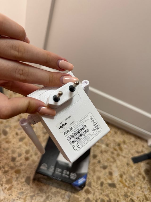 Repetidor Wifi Asus RP-N12 (Wireless-N300)