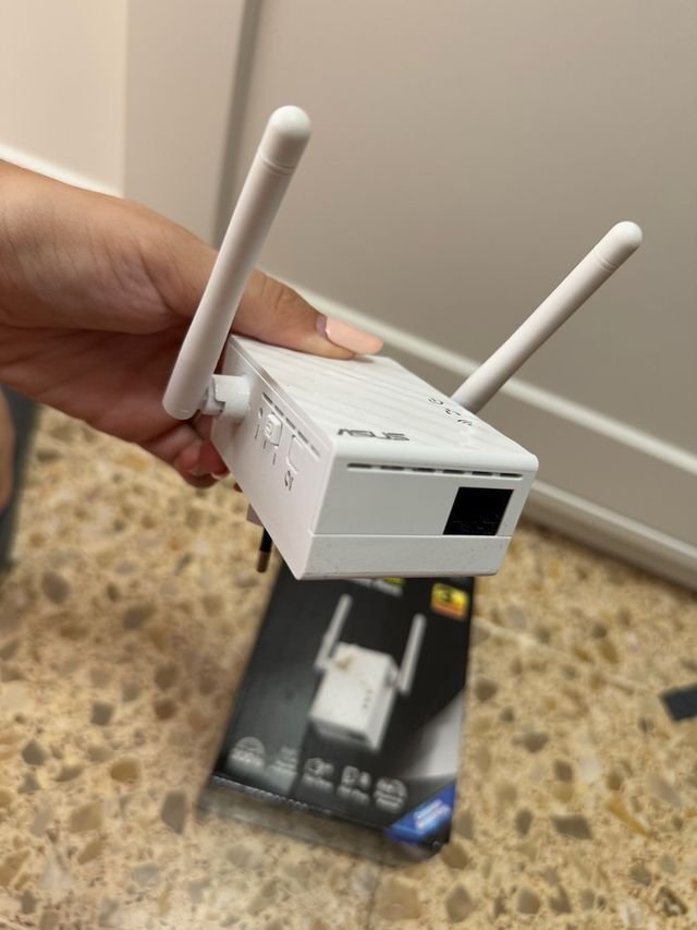 Repetidor Wifi Asus RP-N12 (Wireless-N300)