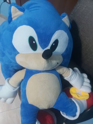 Peluche gigante Sonic 75 cm