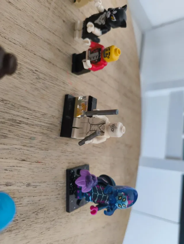 Minifiguras Lego series. 